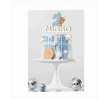 Dekorácia drevená na tortu s menom + číslom a medvedíkom 2