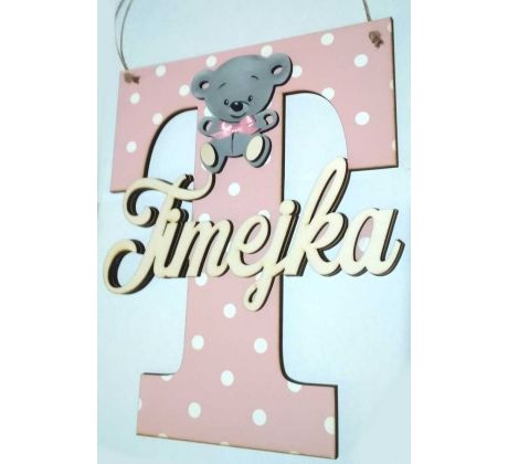 Iniciálka na stenu s menom medvedikom 3
