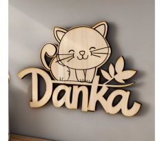 Drevená dekorácia s menom a mačkou na stenu