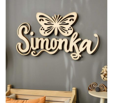 Drevené meno s motýľom - dekorácia do detskej izby