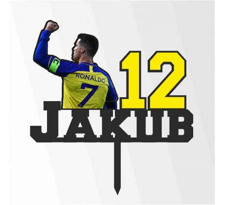 Ronaldo zápich na tortu s menom a číslom