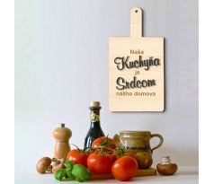 Drevená tabuľka s 3D nápisom Naša kuchyňa je srdcom nášho domova